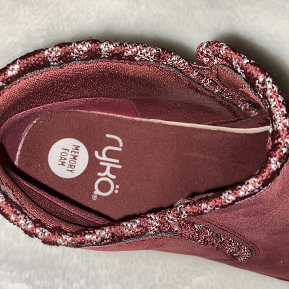 EUC RYKA Wine/ Burgundy Slip-On Comfort Booties Sneakers Size 7.5 W - Picture 10 of 15